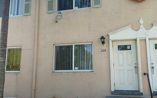 Foto 1 de casa / apartamento en 224 NW 85th Street Rd Unit 224