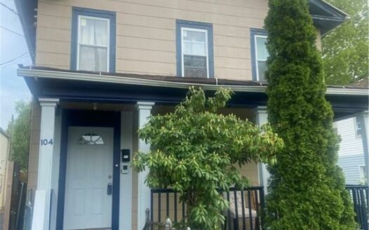 Foto 1 de casa / apartamento en 104 Sylvan Ave