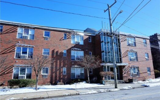 Foto 1 de casa / apartamento en 184 Pequot Ave Unit 205