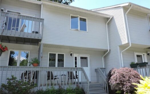 Foto 1 de casa / apartamento en 259 New Britain Ave Unit 259