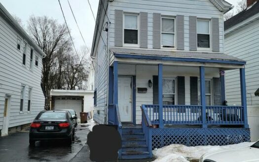 Foto 1 de casa / apartamento en 42-46 Sterling St # Rear