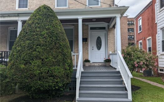 Foto 1 de casa / apartamento en 578 Van Cortlandt Park Ave