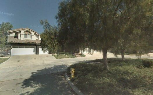 Foto 1 de propiedad embargada en 1001 S Mountvale Ct Anaheim CA