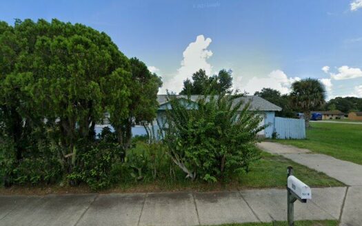 Foto 1 de propiedad embargada en 1009 N Thacker Ave Kissimmee FL