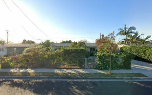 Foto 1 de propiedad embargada en 1202 West St Santa Ana CA