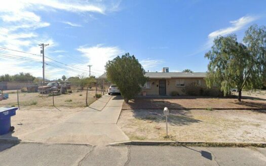 Foto 1 de propiedad embargada en 1729 N 3rd Ave Tucson AZ