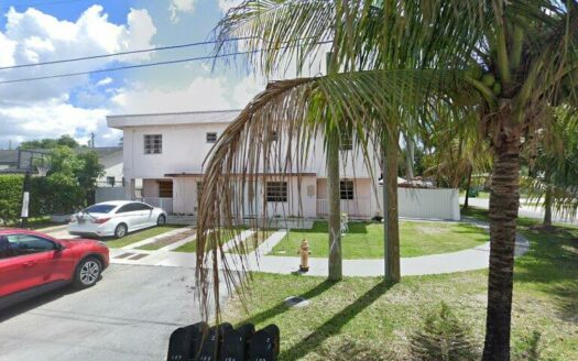Foto 1 de propiedad embargada en 197 SW 77th Ave Miami FL