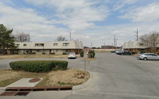 Foto 1 de propiedad embargada en 6618 S Zunis Ave #2D Tulsa OK