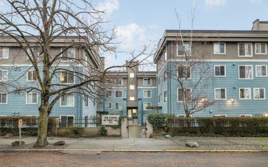 Foto 1 de casa / apartamento en 300 10th Ave Unit A401
